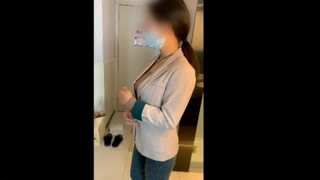 日韩欧美不卡一区二区高清-vavababy 面 試 畢 業 生 被 颻 渴 的 OL約 到 旅 館 脫 下 褲 子 吃 各 種 姿 勢 狂 抽 猛 送 全 部 射 嘴 巴 吞 淨