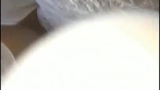 欧美日韩人妻激情-第一次与男友以外的男人在行使中车震!